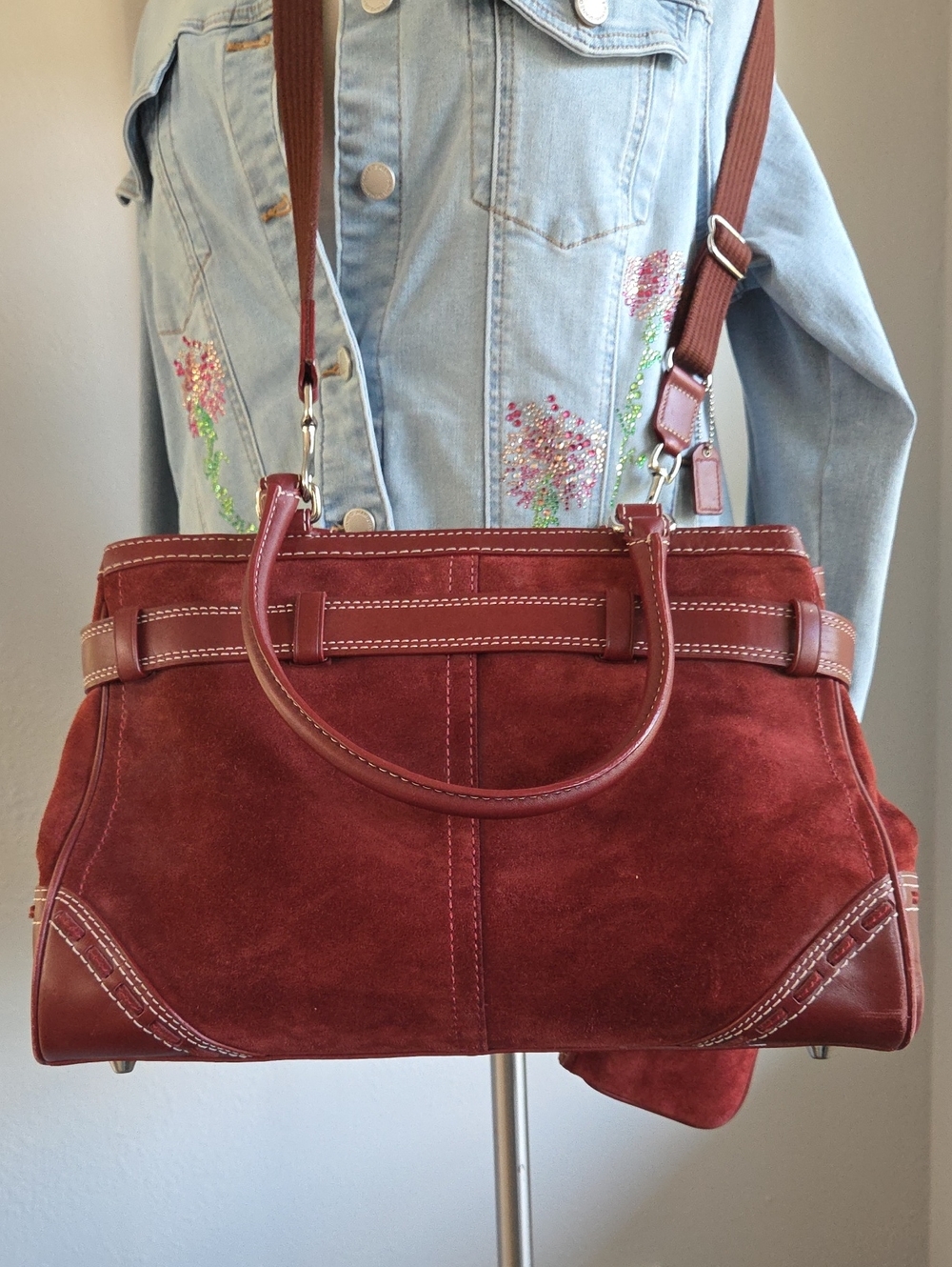 COACH 2007 Burgundy Suede Hamptons Satchel Crossbody Bag w/Wristlet - Picture 5 of 16